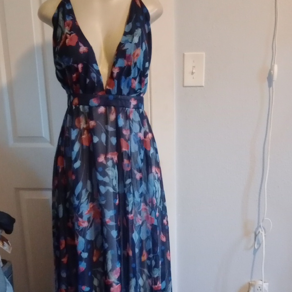 Navy Floral V-Neck Maxi Dress